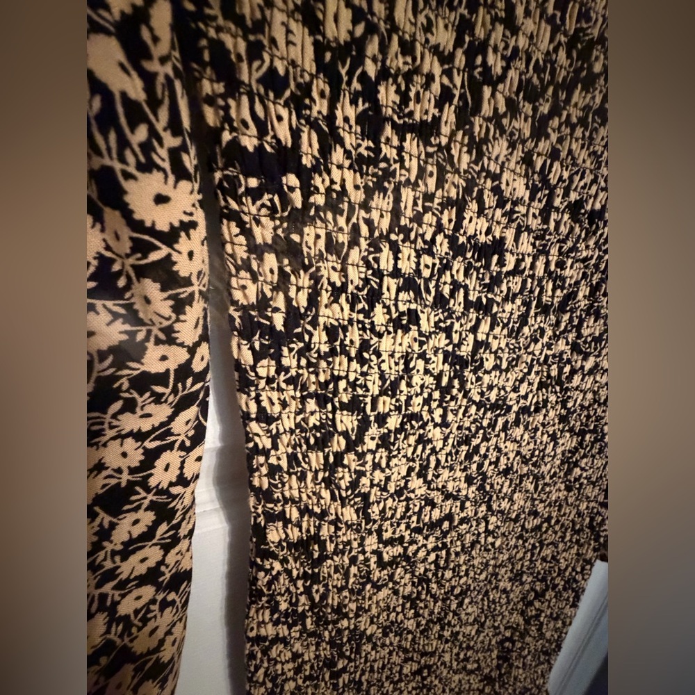 Lost+Wander Black Mini with Gold Floral Print, all over smocking, ruffle trim.S - Picture 11 of 14
